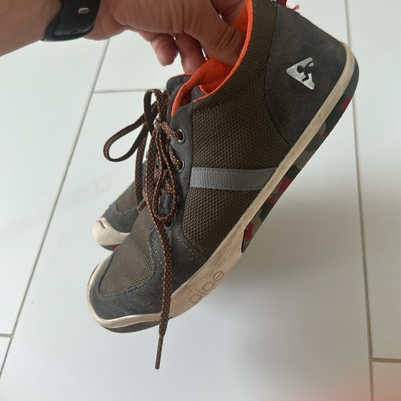 PLAE miles DRAGON SCALES Brown and Orange Casual Sneakers size 4 - Picture 5 of 6